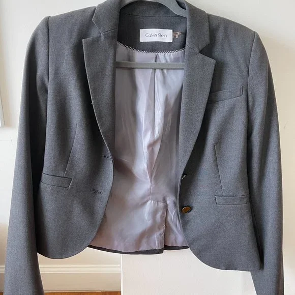 Calvin Klein gray blazer size 4 petite - Picture 2 of 3